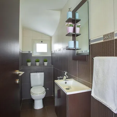 The Ultimate Guide To Renting Your Luxury 3 Bedroom With Private Pool, 1452 *