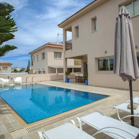 The Ultimate Guide To Renting Your Luxury 3 Bedroom With Private Pool, 1452 *
