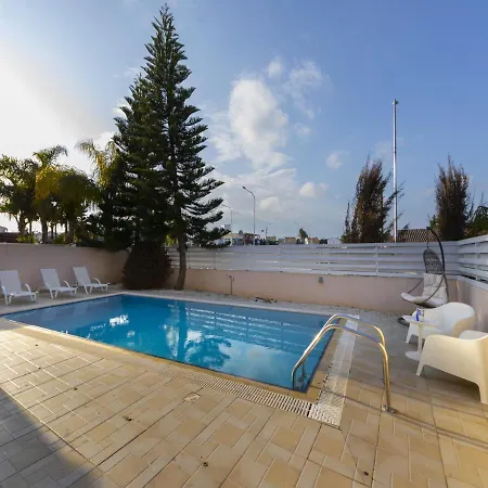 The Ultimate Guide To Renting Your Luxury 3 Bedroom With Private Pool, 1452 *